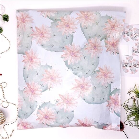 IN STOCK listing 10x13 sizes poly mailers only - Picture 9 of 13